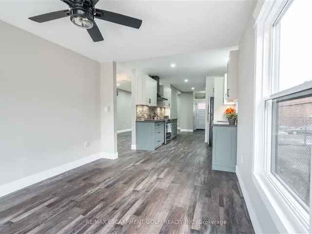 Renovated 4-Bedroom Detached Home in Hamilton Crown Point