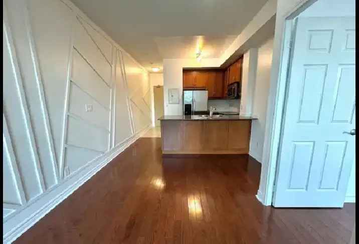 LEASE: 1BR 1WR Heat, Water, Locker, Parking Included