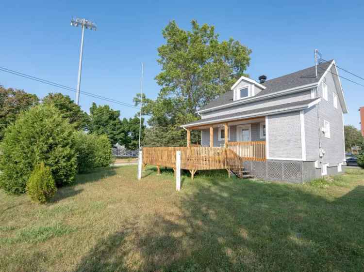 One-and-a-half-storey house for sale, 124, Rue Mercier, Rimouski - Proprio Direct