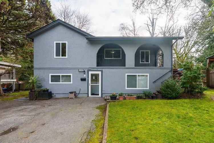 House For Sale in 11098, Caledonia Drive, Surrey, British Columbia