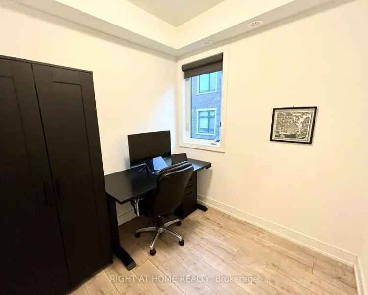 Townhouse For Sale in Toronto, Ontario