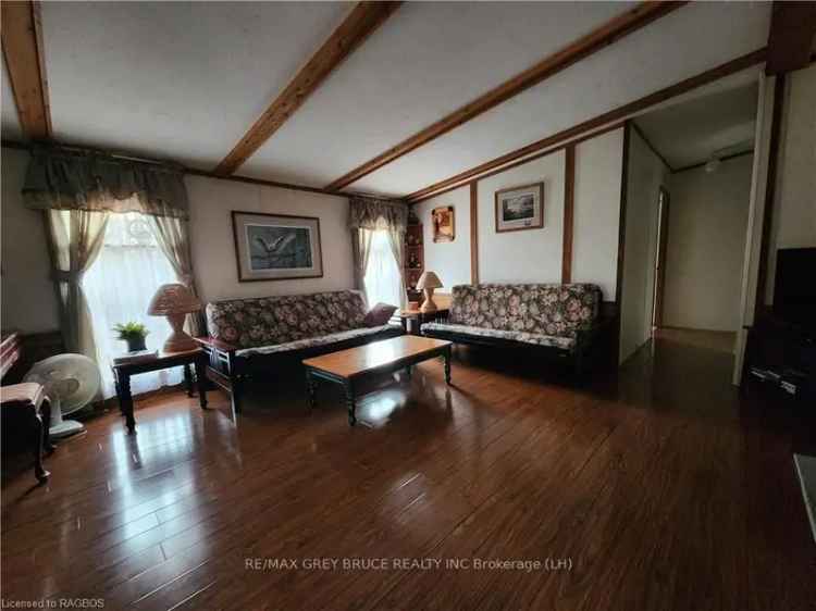 House For Sale in Municipality of Northern Bruce Peninsula, Ontario