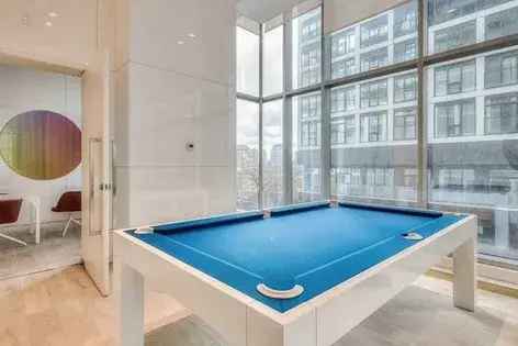 Rent 1 Room Apartment in Toronto with Balcony and Modern Comforts