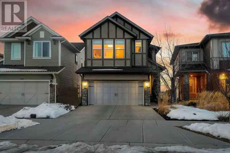 Luxury Walkout Home with Spectacular Views and Hot Tub