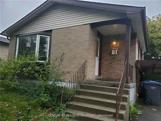 3 Bedroom 2 Washroom House Near Amenities 2 Parking Available Now