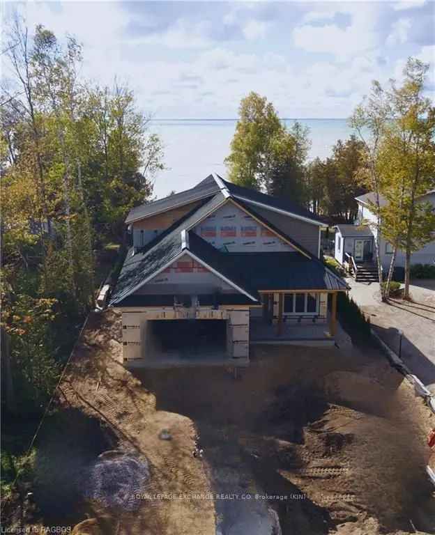 House For Sale in Huron-Kinloss, Ontario