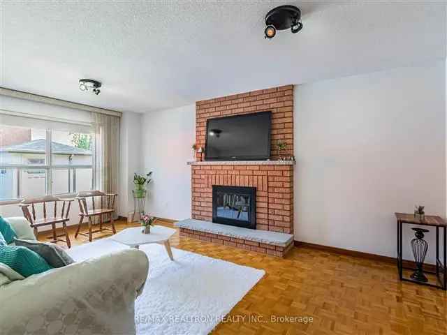 House For Sale in Vaughan, Ontario