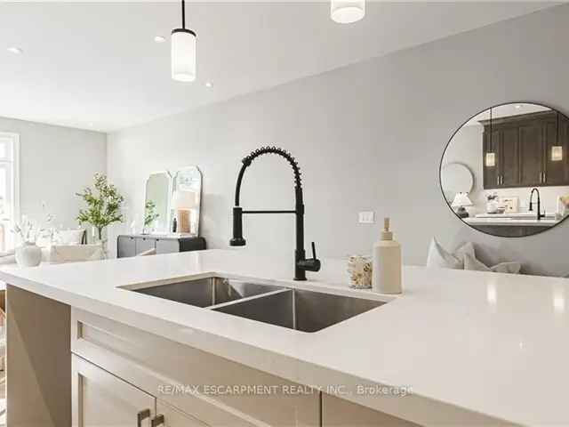 House For Sale in Lincoln, Ontario