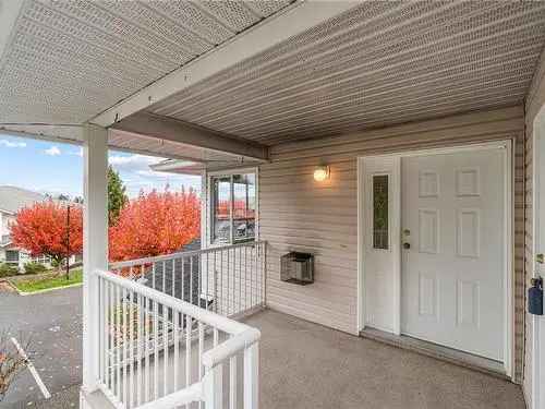 House For Sale in Nanaimo BC - Updated Cedar Grove Villa