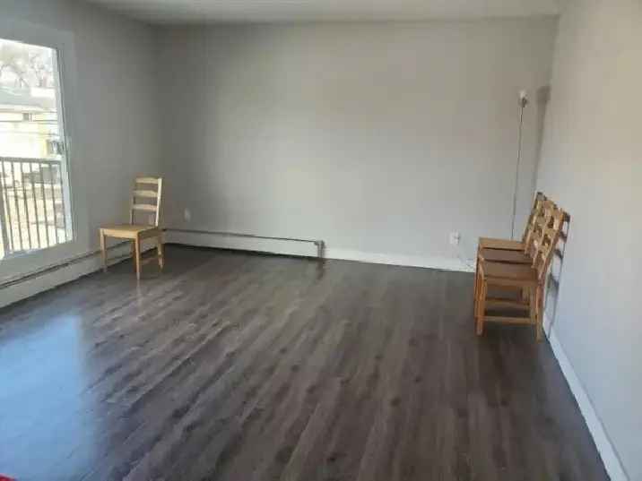 2 bedroom - Near Whyte - 3rd Floor