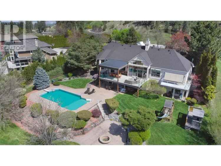 Luxury Kelowna Home: 4 Beds, 4 Baths, Private Oasis