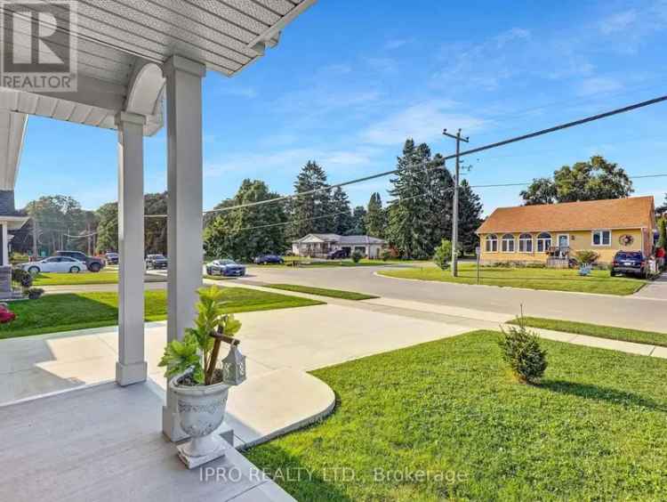 4 Bedroom 3 Bathroom House with 14 Foot Cathedral Ceilings