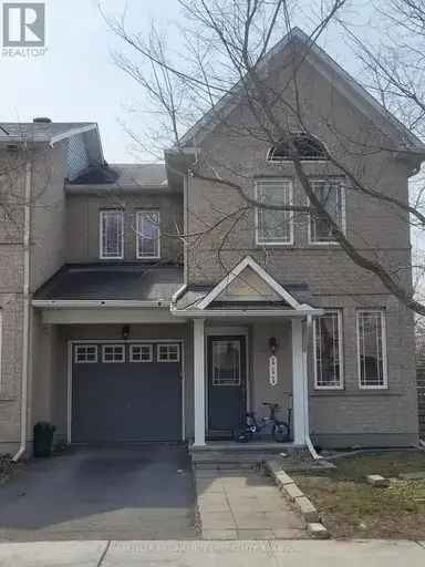 111 TACOM CIRCLE Townhouse in Ottawa MLS X12106142