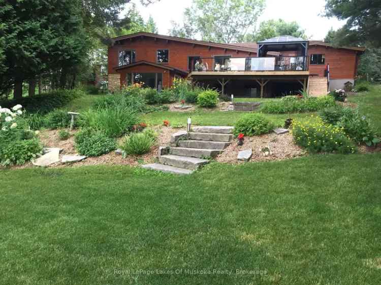 House For Sale in Huntsville, Ontario