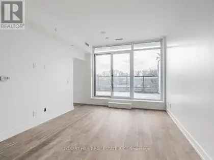 2 Bedroom Condo in Toronto Cedarvale  193m2