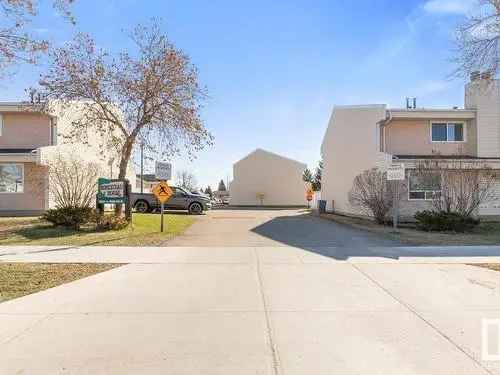 Townhouse For Sale in Lorelei Edmonton