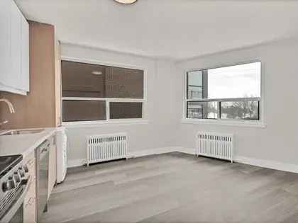 1 room apartment of 266 m² in Toronto