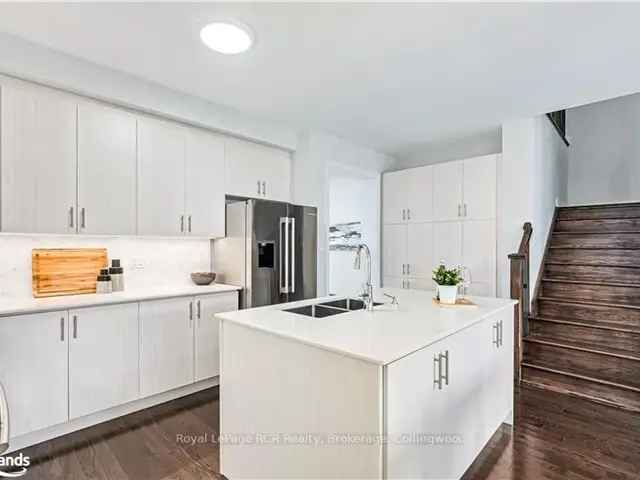 87 Mclean Collingwood Bungalow Loft Modern Kitchen Ensuite Double Garage