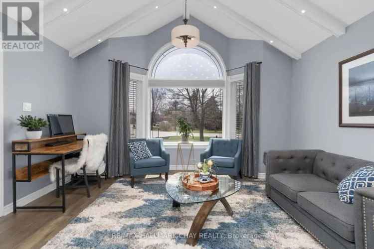 Marlwood Estates Golf Course View Home - 4 Beds 4 Baths - Updated