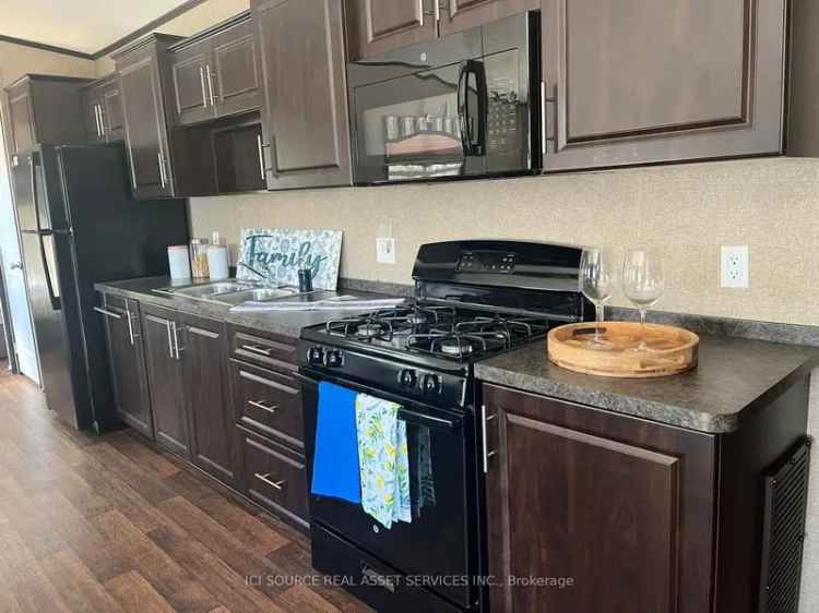 Lakeview Escape 3BR 2BA Furnished A C Appliances Warranty