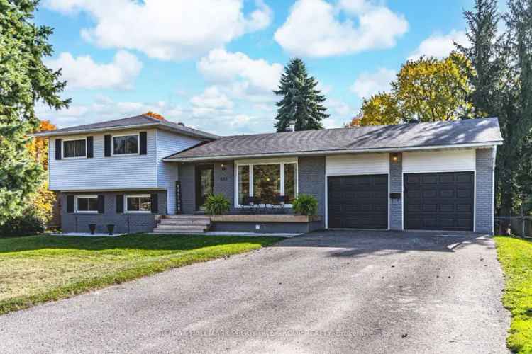 Spacious Sidesplit Home in Barrie with Large Lot and Backyard