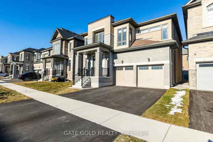 House For Sale in Oshawa, Ontario