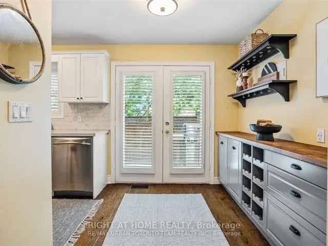 Beautiful 3 Bedroom 25 Bath Cabbagetown Townhouse Spacious Family Home