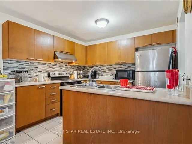 House For Sale in St. Catharines, Ontario