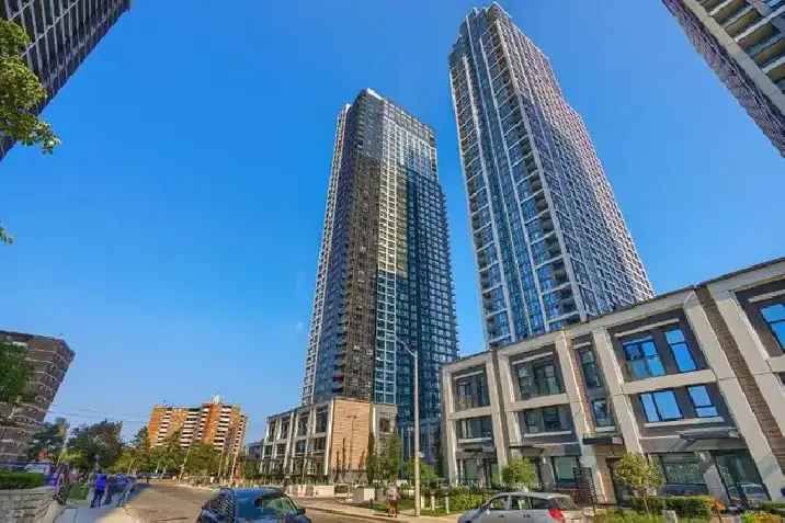 Luxury Condo for Rent in Etobicoke with Parking and Amenities