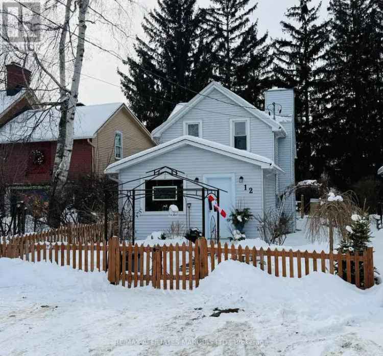 Charming 1.5 Storey Home in Morrisburg Near Amenities