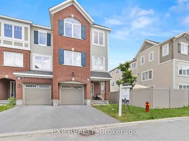 Townhouse For Sale in 123, Gelderland Private, Ottawa, Ontario