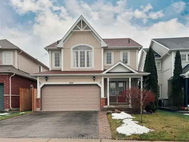 Beautiful 4-Bedroom Family Home in Oshawa