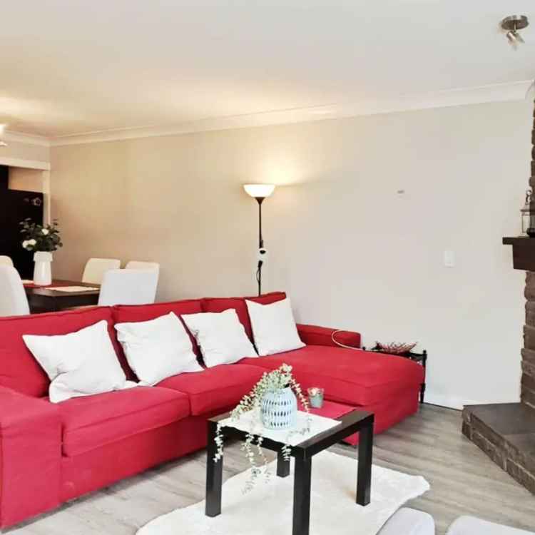 Langley Meadows Family Home 3 Beds RV Parking Updated