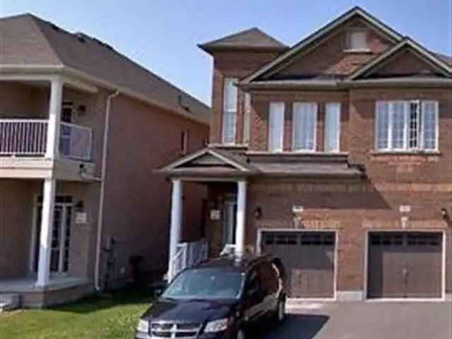 4 Bedroom 2000 Sq Ft House Walk To Square One Long Driveway Family Home