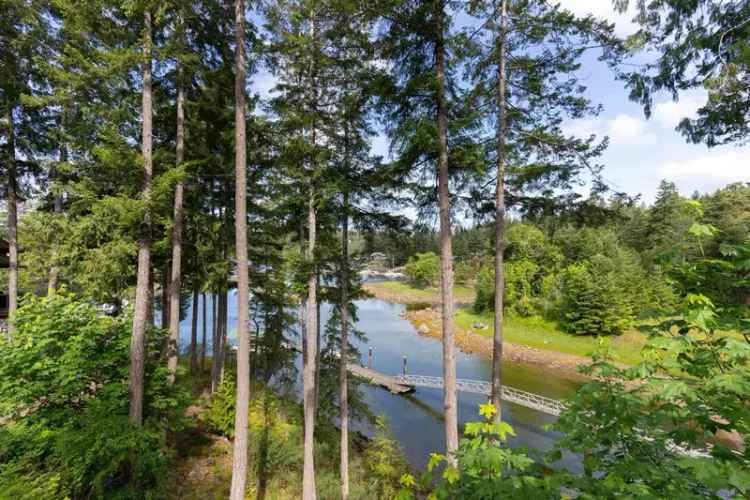 A $159,000.00 Townhouse with 2 bedrooms in Pender Harbour Egmont, Sunshine Coast