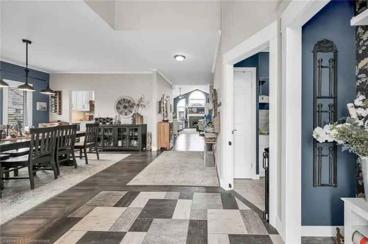 Family Home 3+2 Beds 4000 Sq Ft New Kitchen Private Outdoor Area Heated Workshop