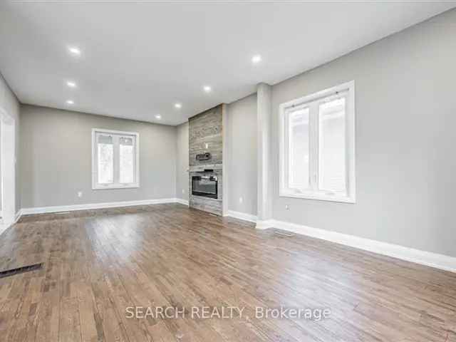 3 1 Bedroom Detached Home in Central Oshawa