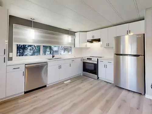 Fully Renovated 3 Bed 1 Bath Home in Maple Ridge Edmonton