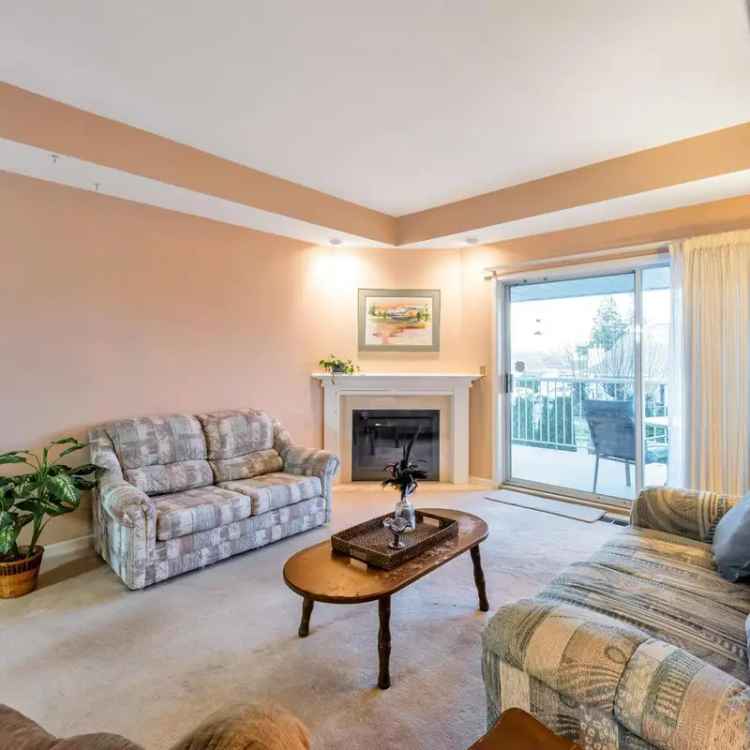 Townhouse for Sale in Morning Side Park with Spacious Oak Kitchen