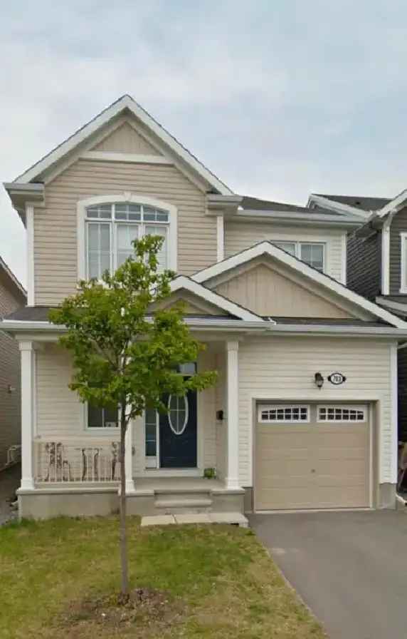 Beautiful 3 Bed (plus loft), 2.5 Bath Single Family Home Kanata