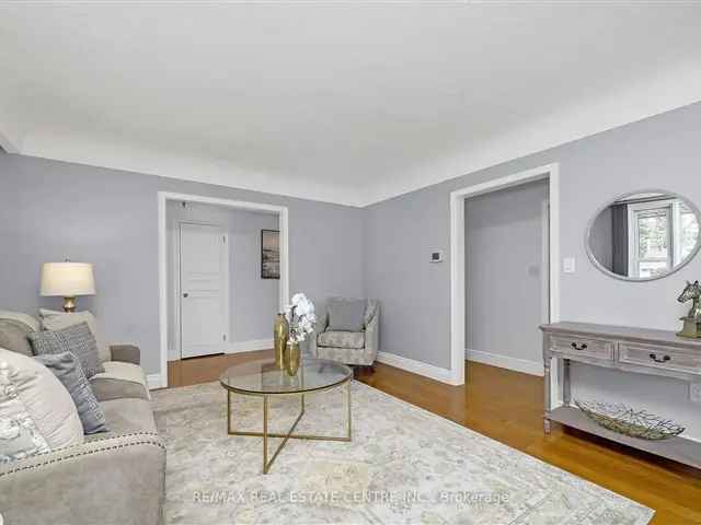 Erin Family Home: Spacious 3+1 Bedroom House with Finished Basement