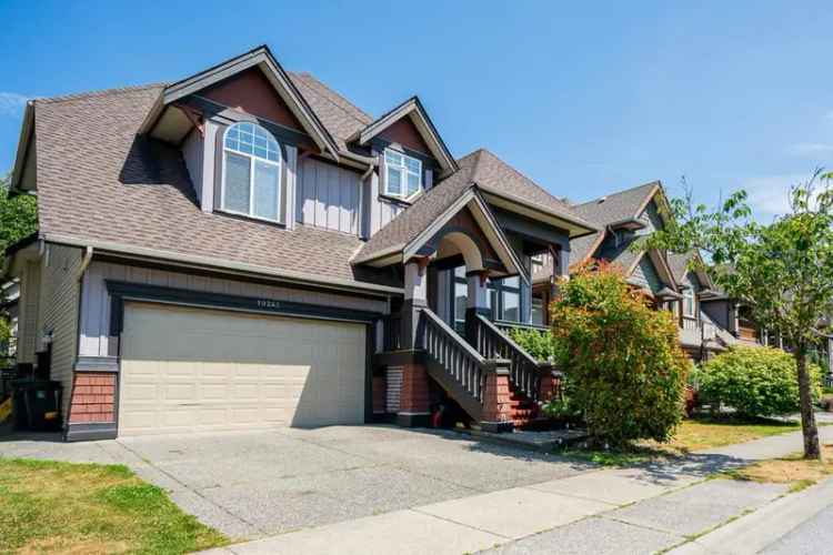 Spacious 4-Bedroom Pitt Meadows Home - Move-In Ready