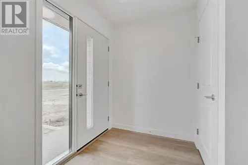 Buy Townhouse in Belvedere Calgary with Modern Design and Amenities