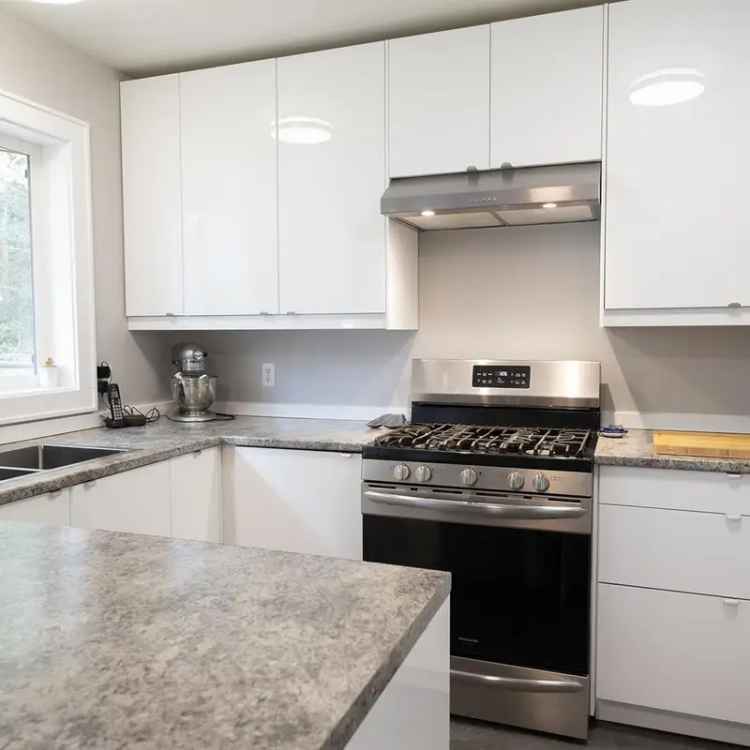 Large Family Home with Income Suite Near Sechelt