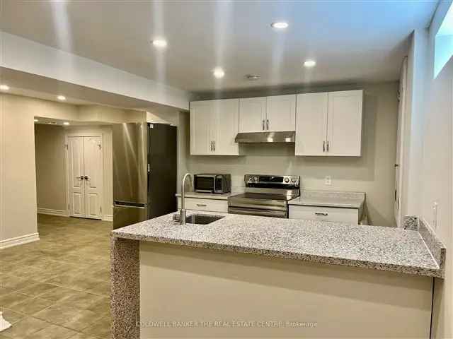 2 Bed 2 Bath Basement Apartment in Westbrook Richmond Hill