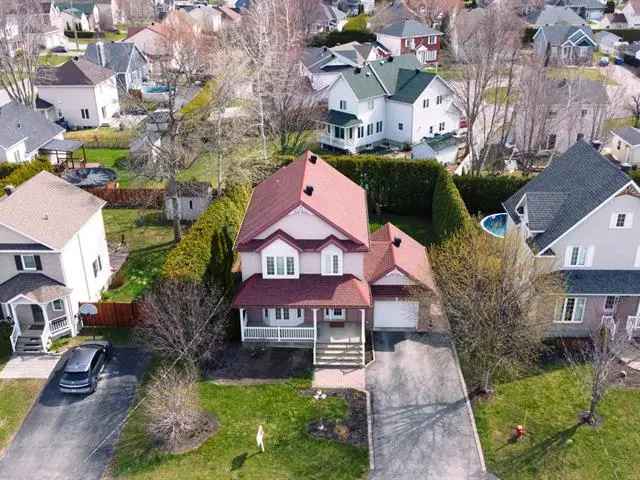 Two or More Storey House for Sale Coteau du Lac