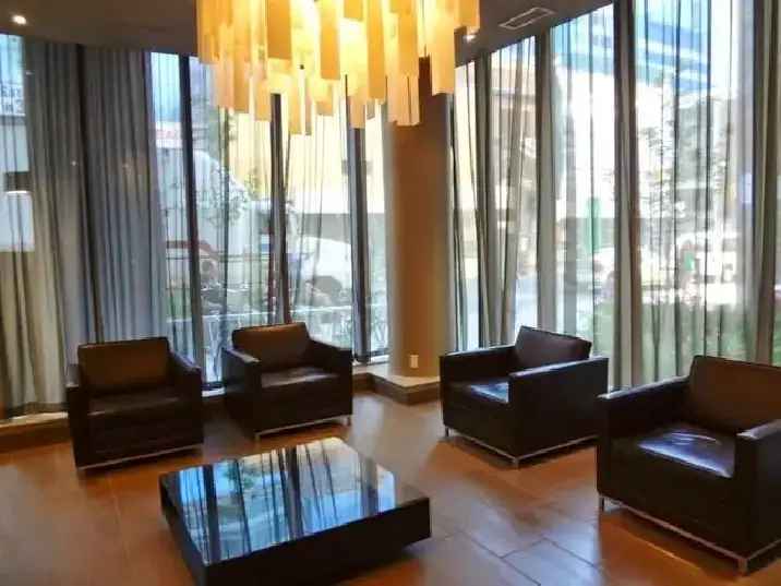 1 Stunning Bedroom in Downtown Toronto 126 Simcoe St