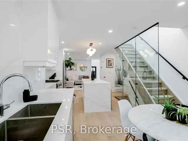 House For Sale in Toronto, Ontario