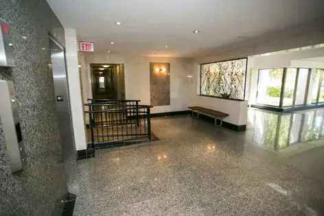 1 room apartment of 385 m² in Toronto