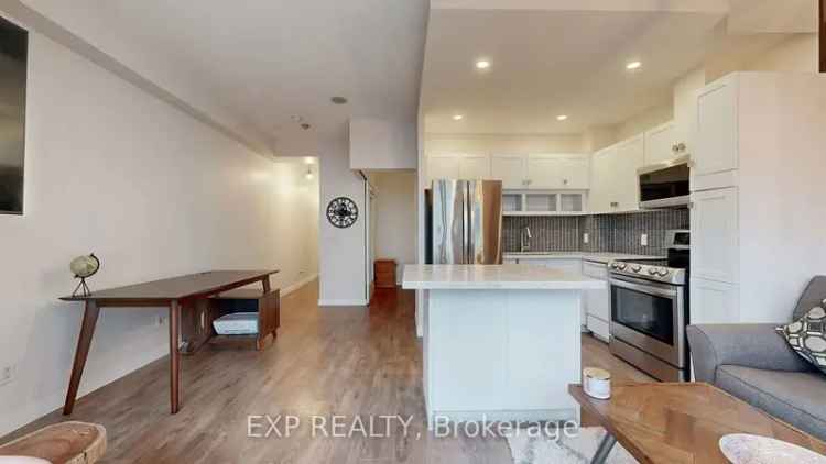 Condo For Rent in 8, York Street, Toronto, Ontario